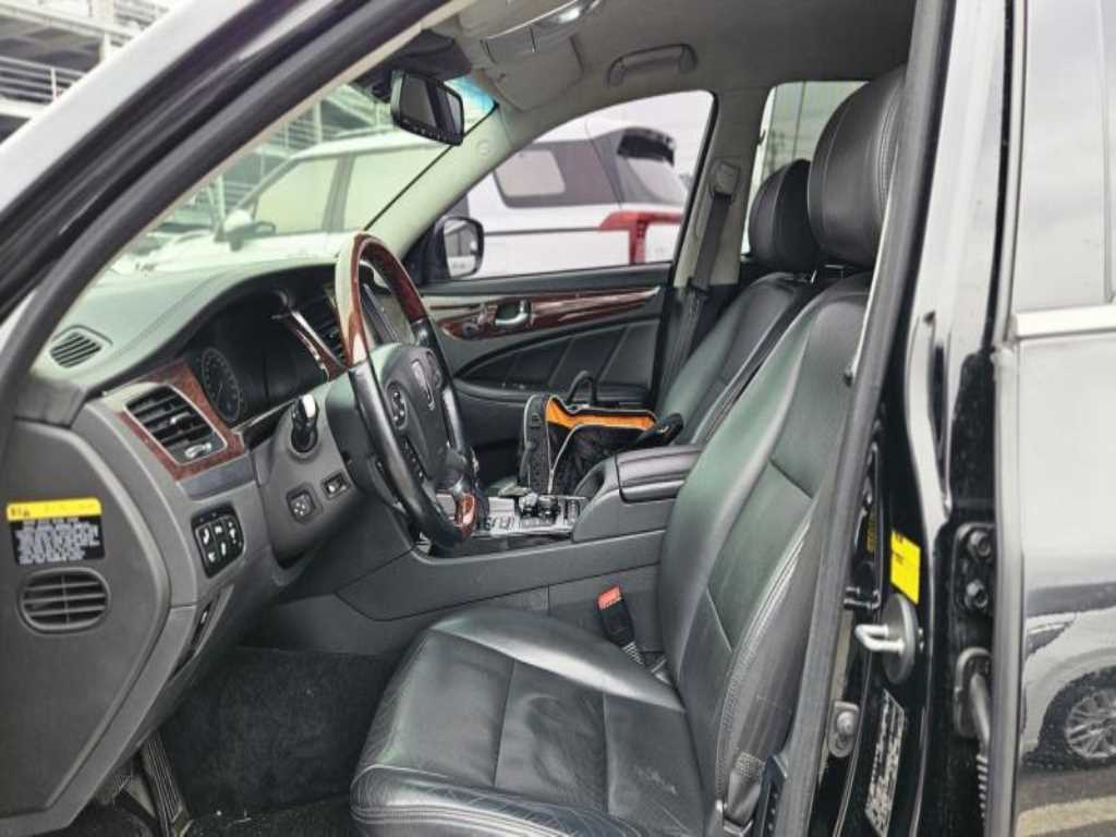 HYUNDAI Equus - Vista 6