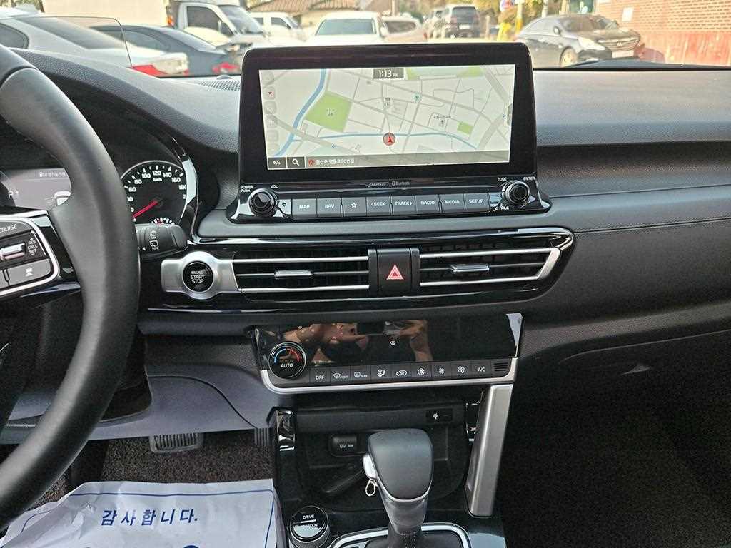 KIA Seltos - Vista 10