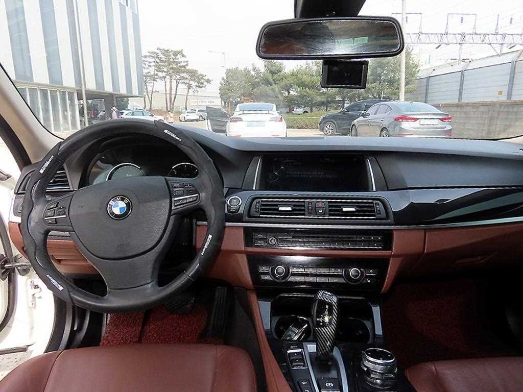 BMW 5 Series - Vista 7