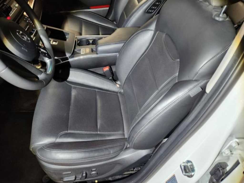 HYUNDAI Grandeur - Vista 3