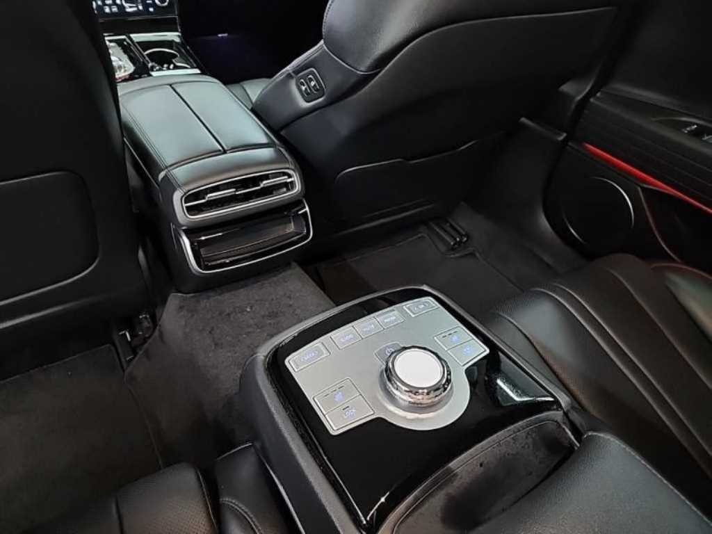 Genesis G80 2025 Negro - Importación desde Corea - HF Imports Iquique - Foto 13