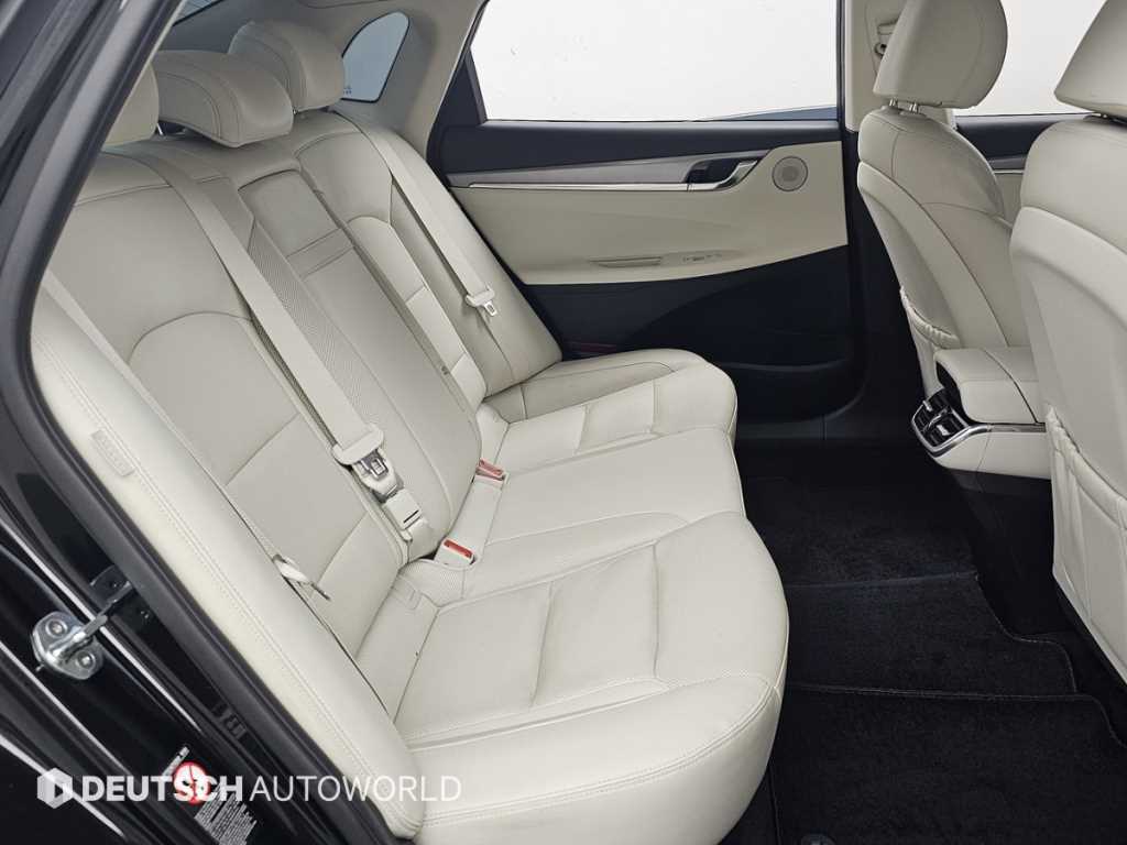 HYUNDAI Grandeur - Vista 10