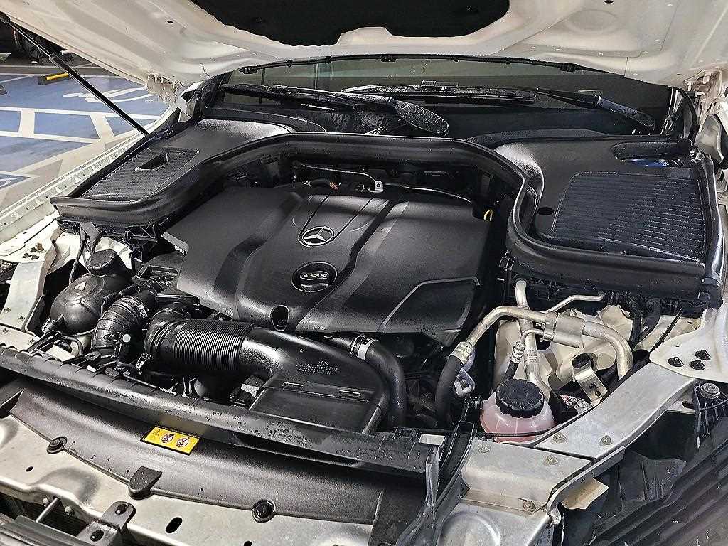 Mercedes Benz GLC Class 2018 Blanco - Importación desde Corea - HF Imports Iquique - Foto 19