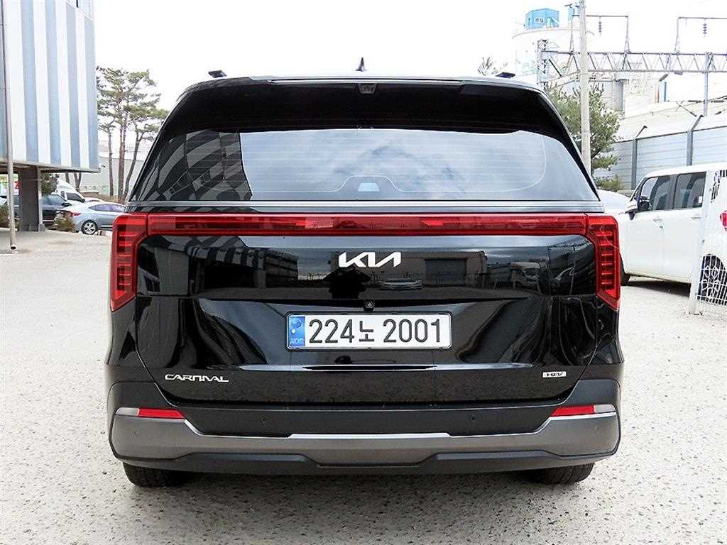 KIA Carnival - Vista 4