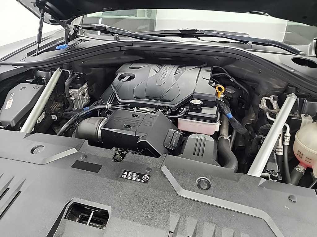 Genesis GV70 - Vista 5