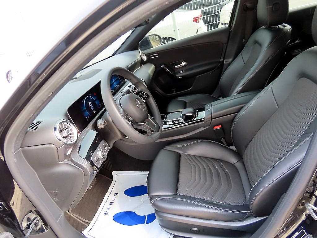 Mercedes Benz A Class - Vista 5