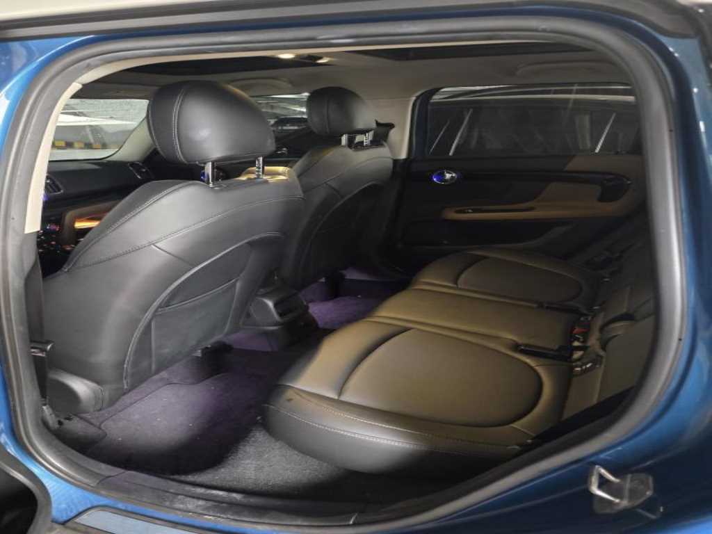 Mini Countryman - Vista 7