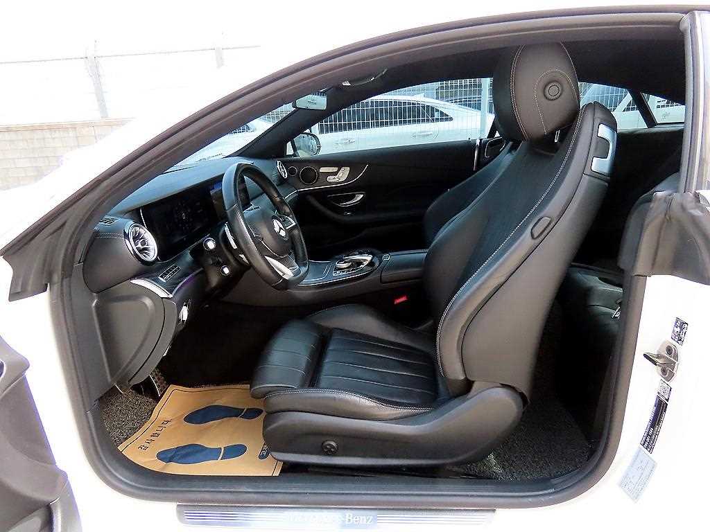 Mercedes Benz E class - Vista 5