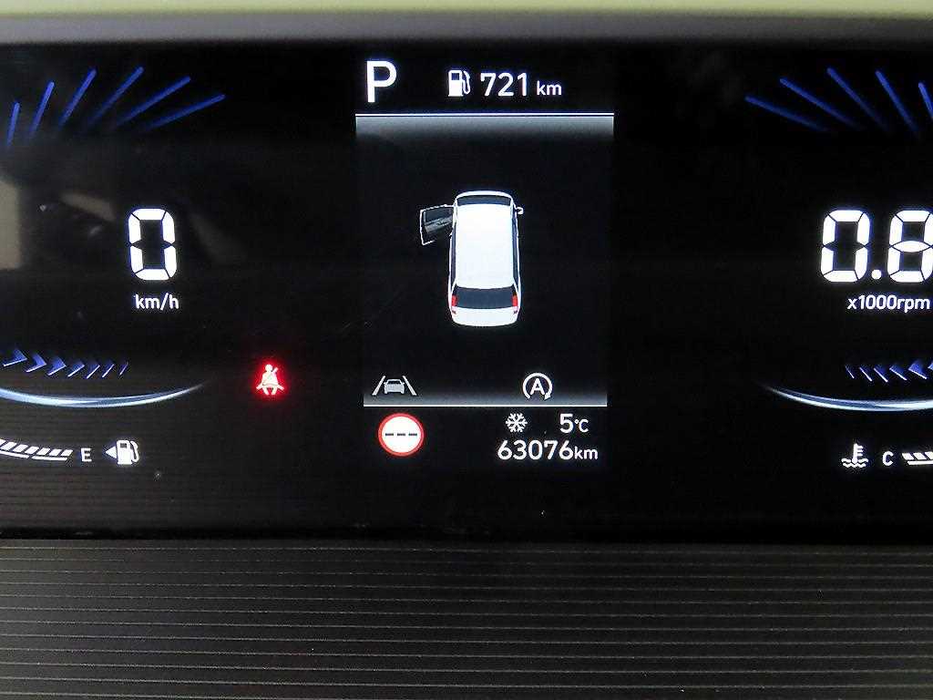 HYUNDAI Staria - Vista 8