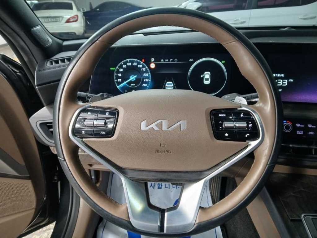 KIA K8 - Vista 8