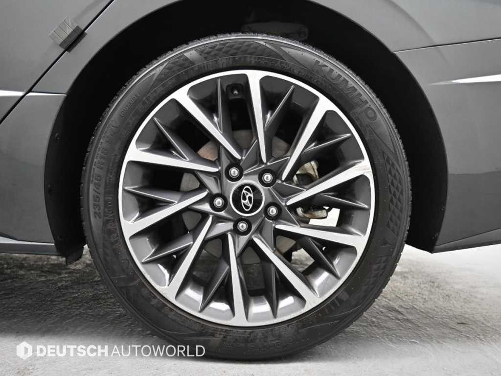 HYUNDAI Sonata - Vista 5