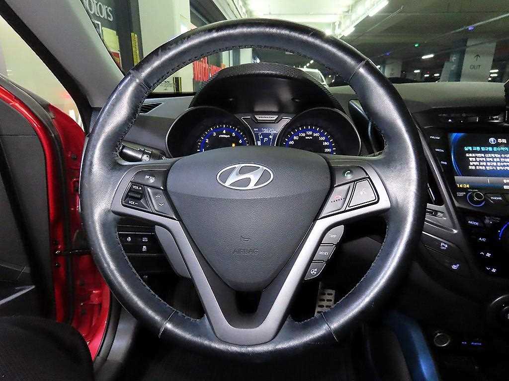 HYUNDAI Veloster - Vista 8