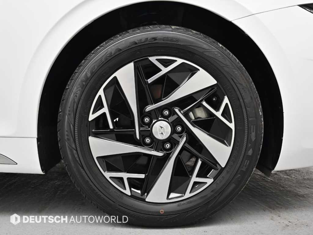 HYUNDAI Grandeur - Vista 5