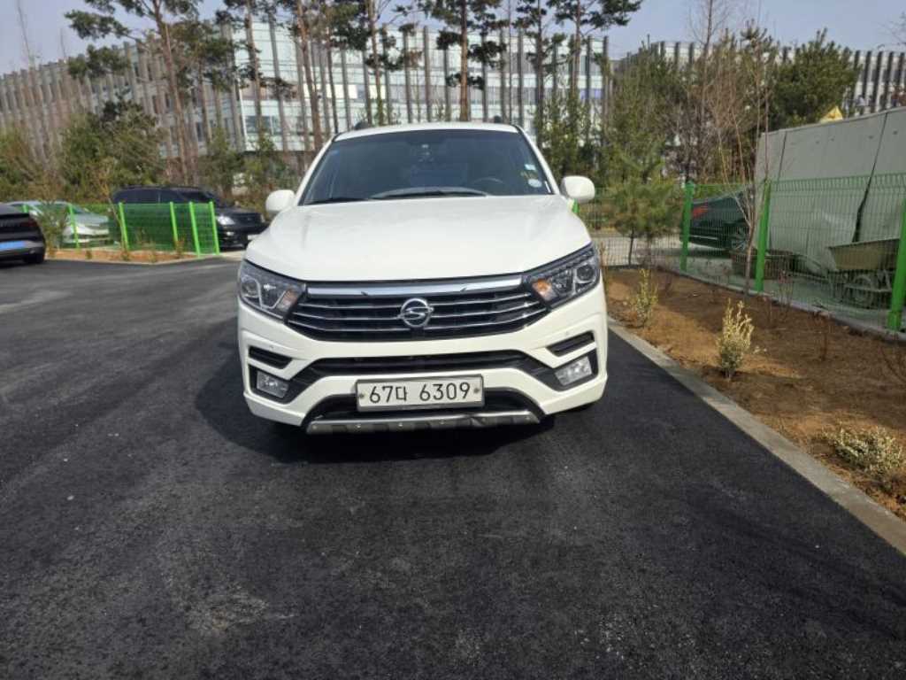 Ssangyong Korando 2018 Blanco - Importación desde Corea - HF Imports Iquique - Foto 1