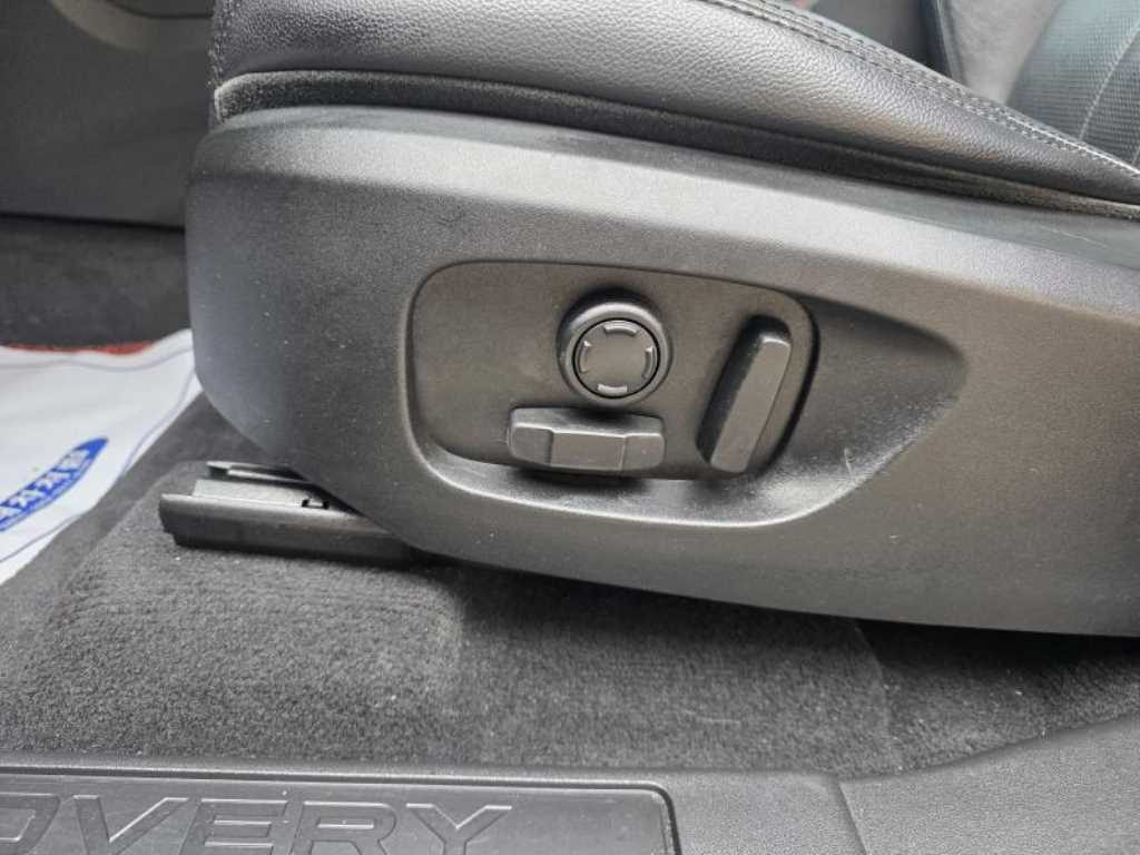 Land Rover Discovery Sports - Vista 11