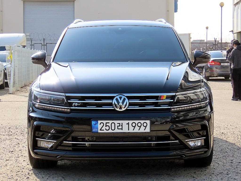Volkswagen Tiguan 2020 Negro - Importación desde Corea - HF Imports Iquique - Foto 1