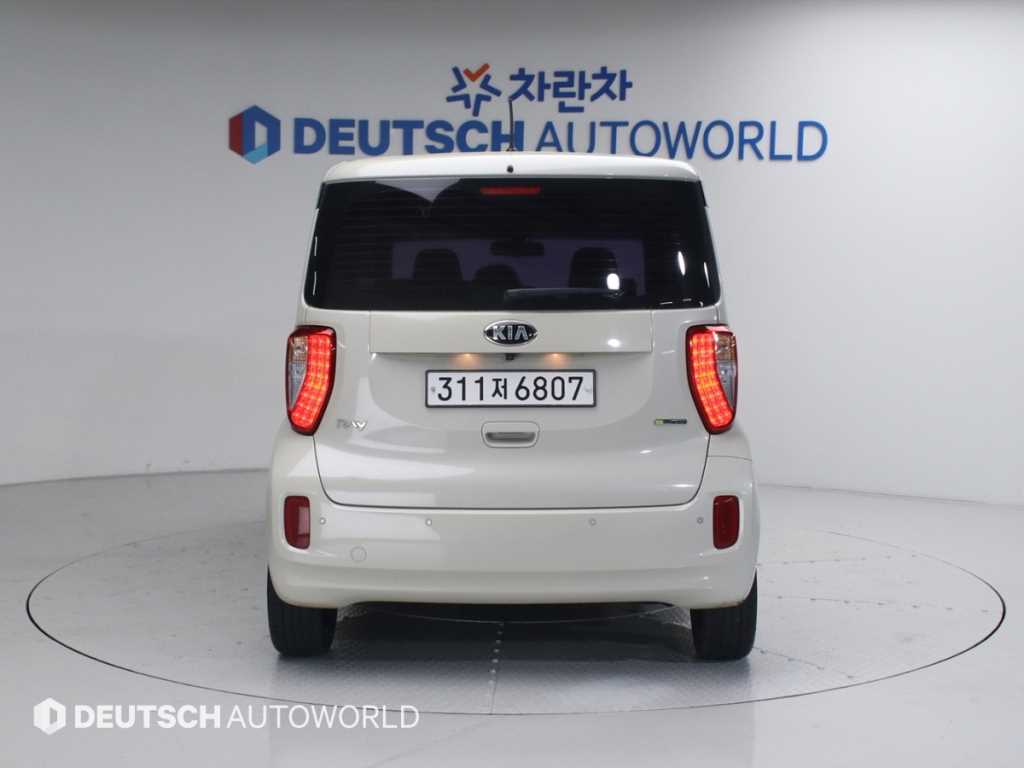 KIA Ray - Vista 4