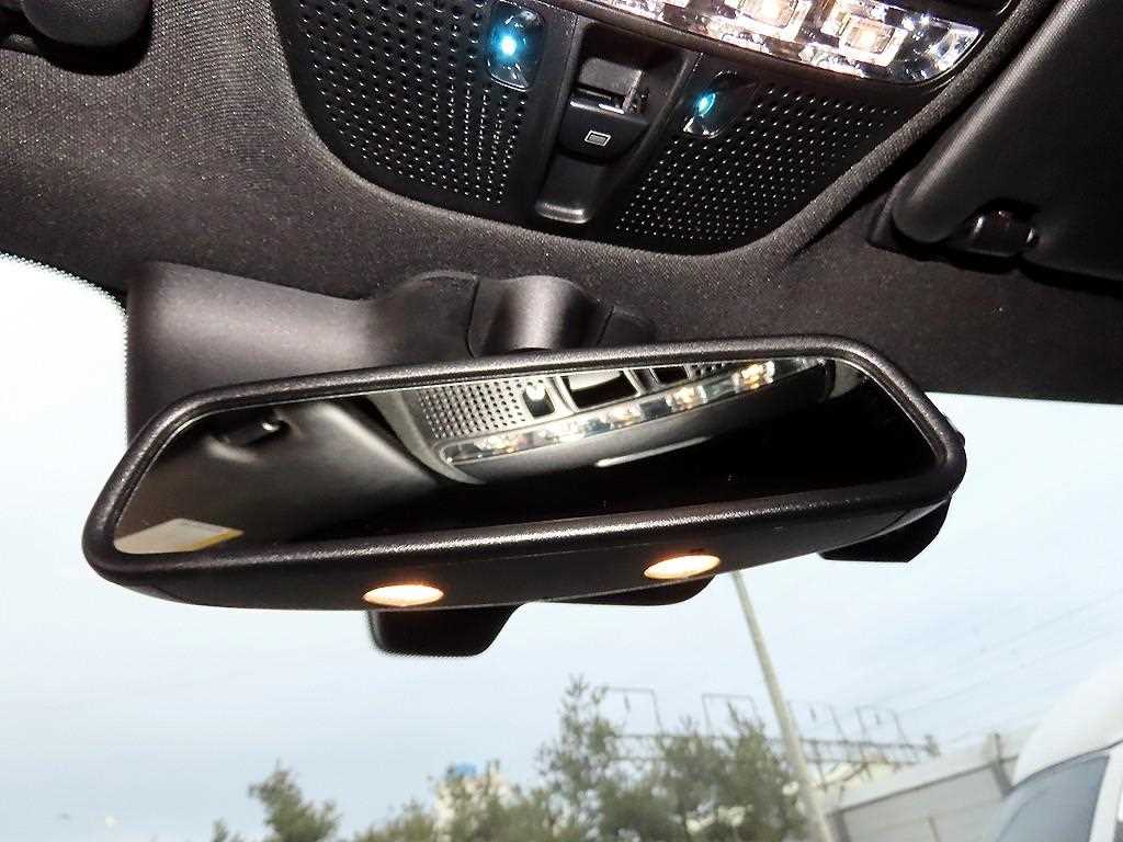 Mercedes Benz GLC Class 2019 Negro - Importación desde Corea - HF Imports Iquique - Foto 13