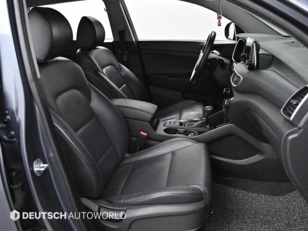 HYUNDAI Tucson - Vista 10