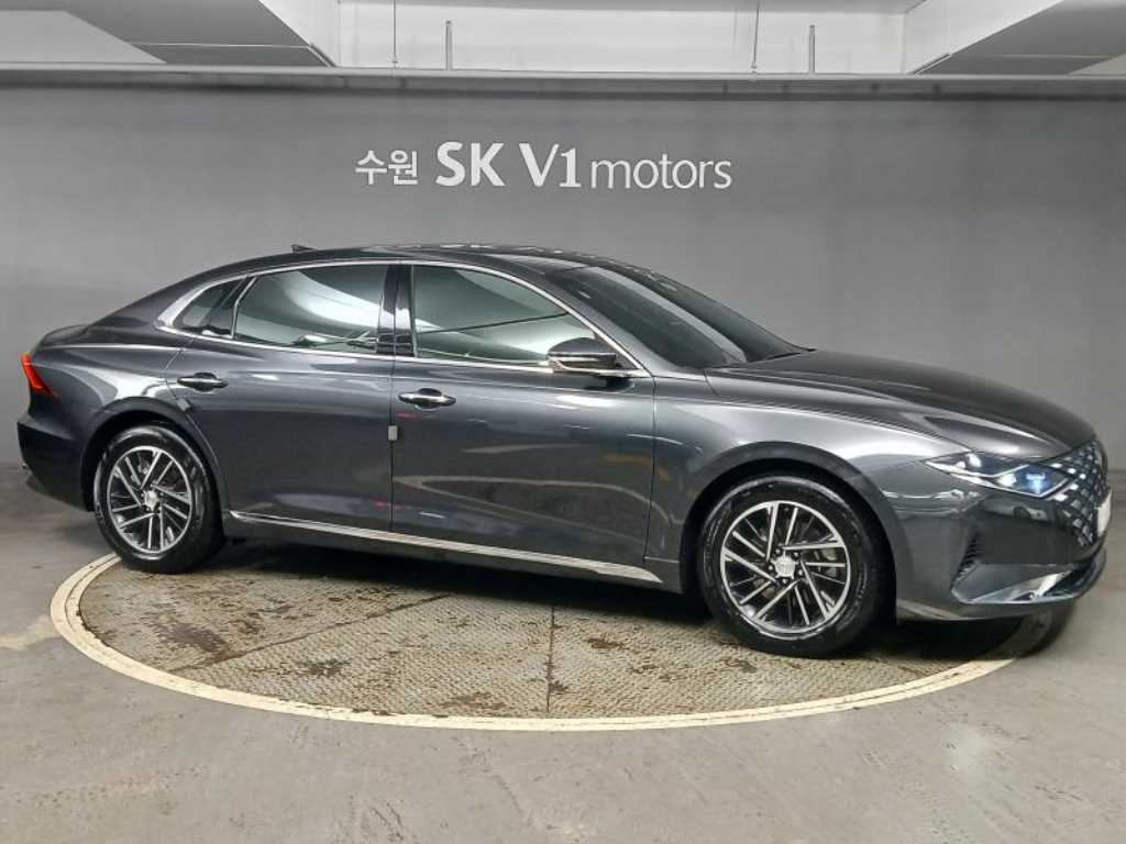 HYUNDAI Grandeur - Vista 3