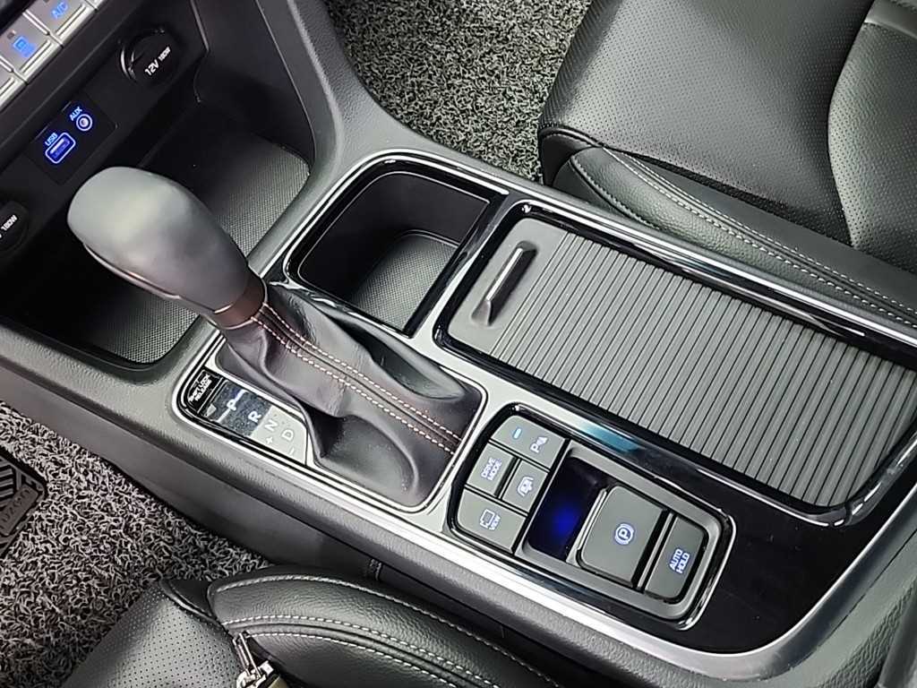 HYUNDAI Sonata - Vista 8