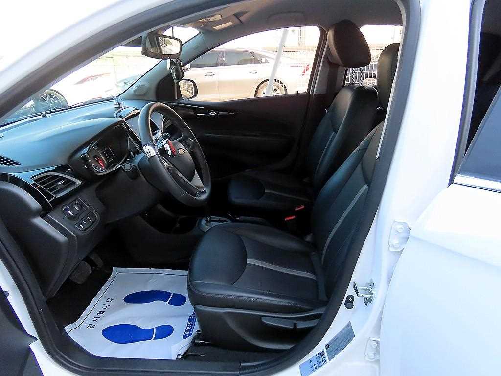 Chevrolet Spark - Vista 5