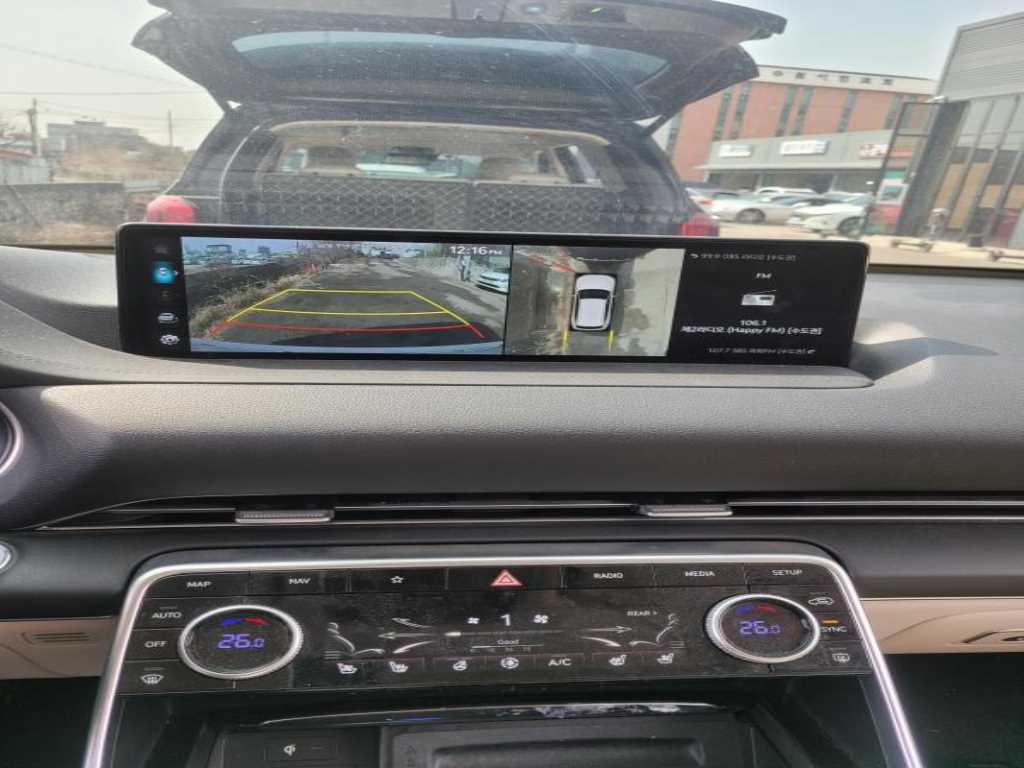 Genesis GV80 - Vista 7