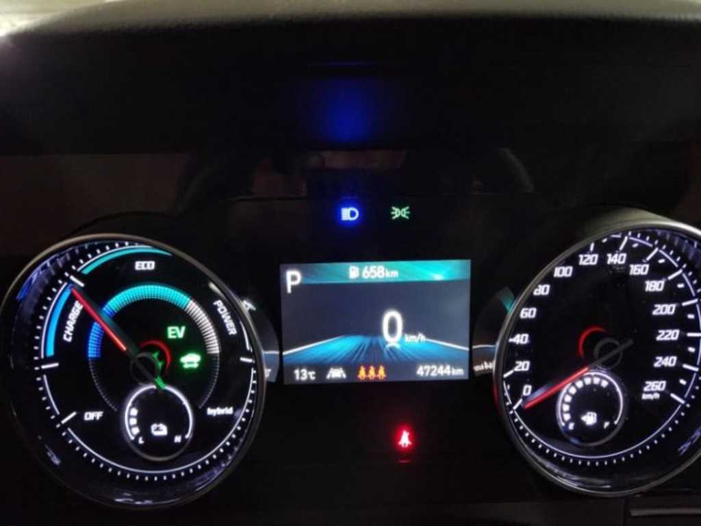 HYUNDAI Grandeur - Vista 5