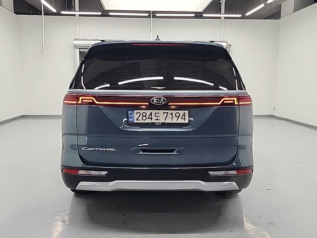 KIA Carnival - Vista 3