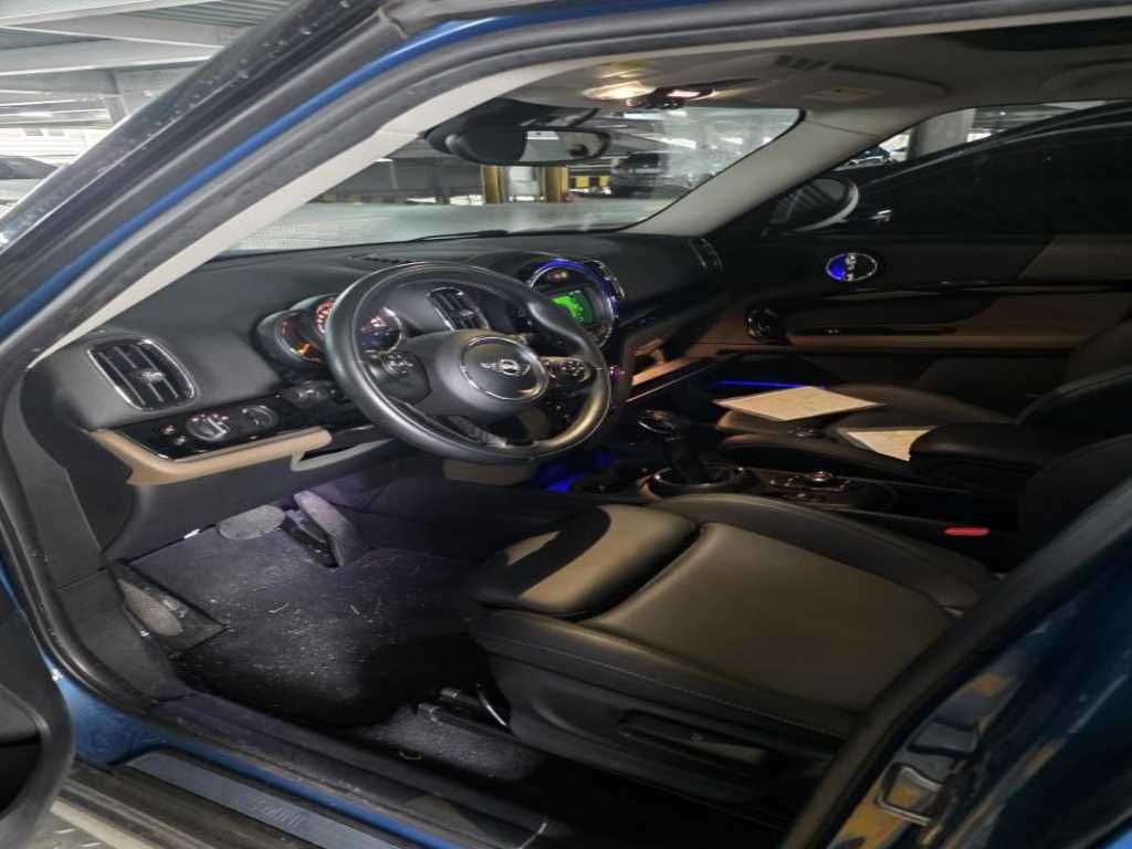 Mini Countryman - Vista 8