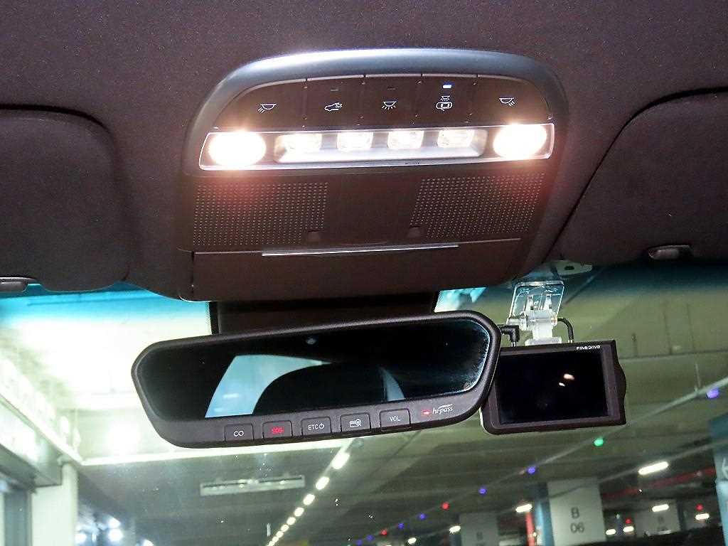 Genesis G90 2019 Negro - Importación desde Corea - HF Imports Iquique - Foto 15