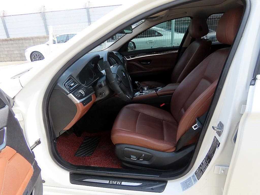 BMW 5 Series - Vista 5