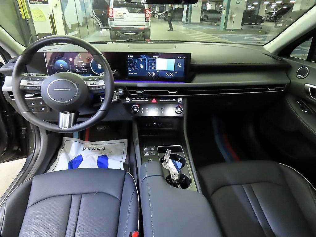 HYUNDAI Sonata - Vista 10