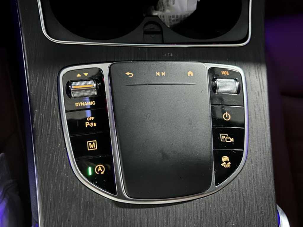 Mercedes Benz GLC Class - Vista 8