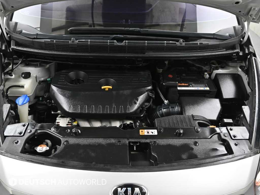 KIA Carens - Vista 6