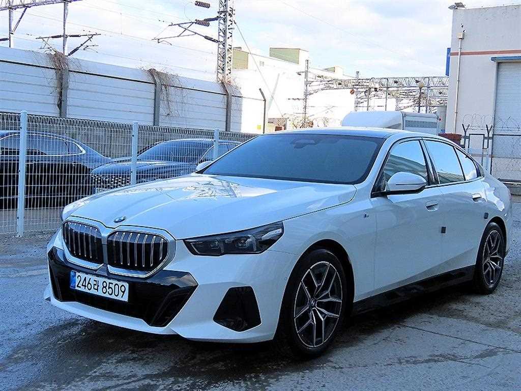 BMW 5 Series - Vista 2