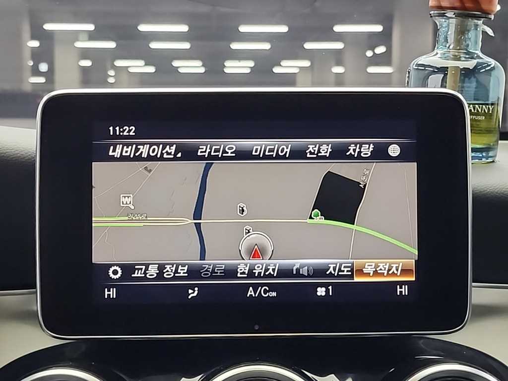 Mercedes Benz GLC Class 2018 Negro - Importación desde Corea - HF Imports Iquique - Foto 15