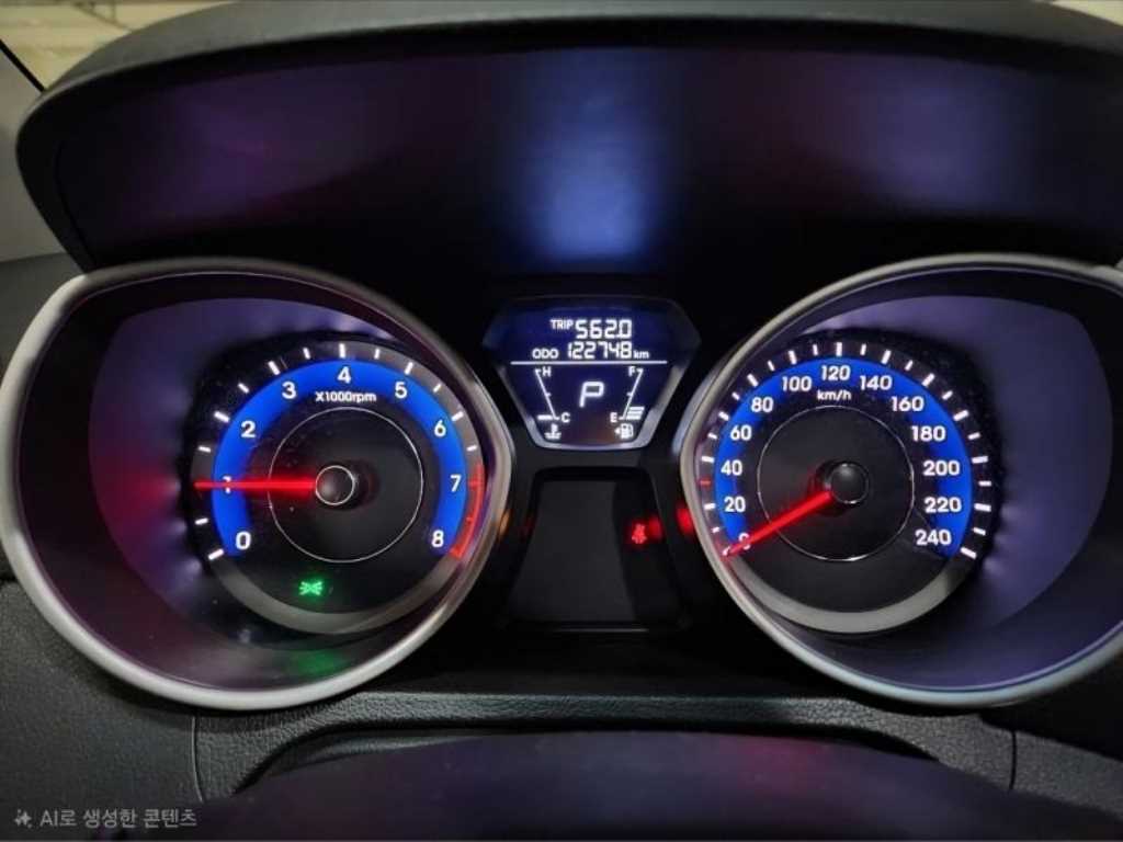 HYUNDAI Avante - Vista 10