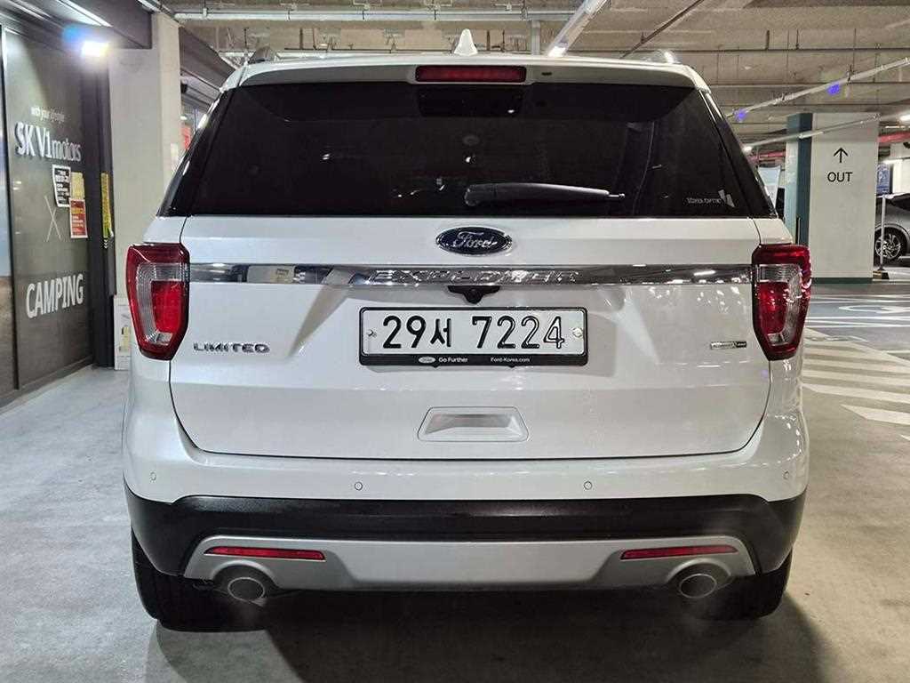 Ford Explorer - Vista 5