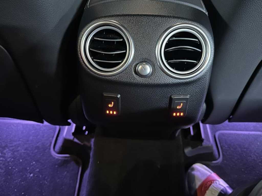 Mercedes Benz GLC Class - Vista 5