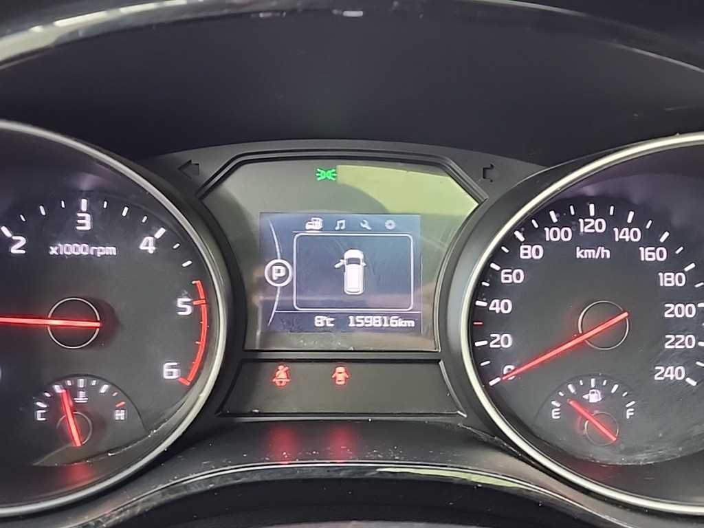 KIA Carnival - Vista 6