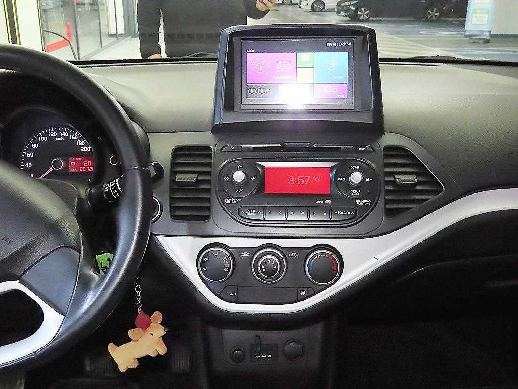 KIA Morning - Vista 11