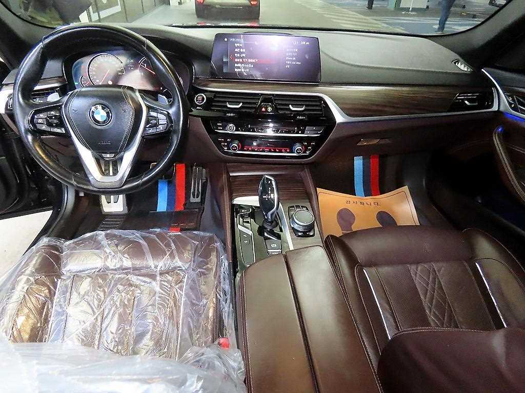 BMW 5 Series - Vista 10