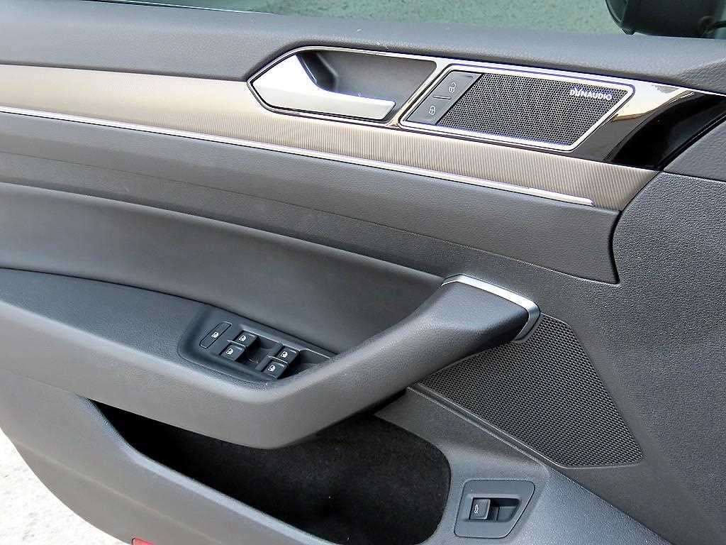 Volkswagen Arteon - Vista 12