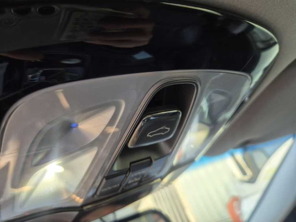 HYUNDAI Grandeur - Vista 11