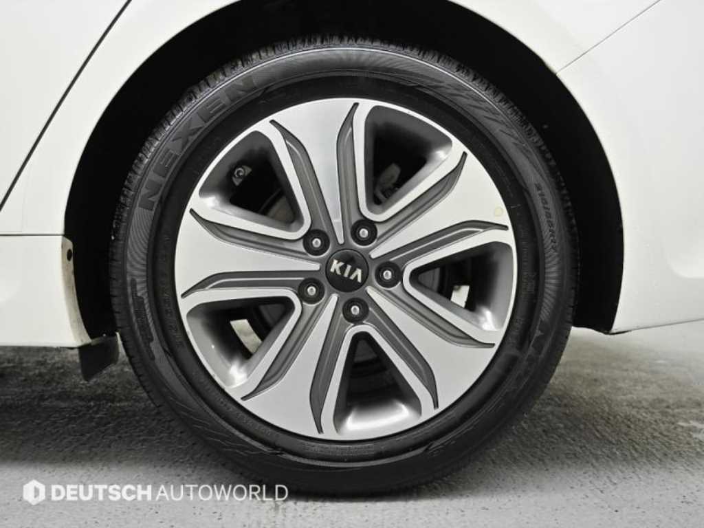 KIA K5 - Vista 5