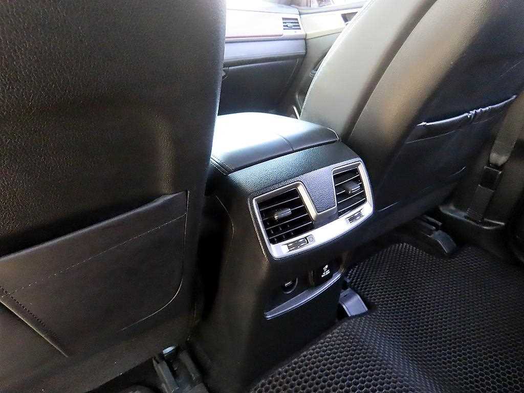 Ssangyong Rexton 2018 Gris - Importación desde Corea - HF Imports Iquique - Foto 17