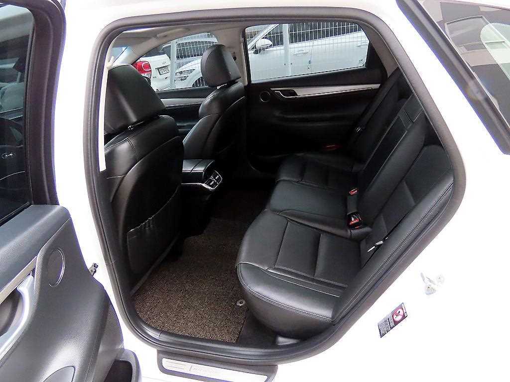 HYUNDAI Grandeur - Vista 6