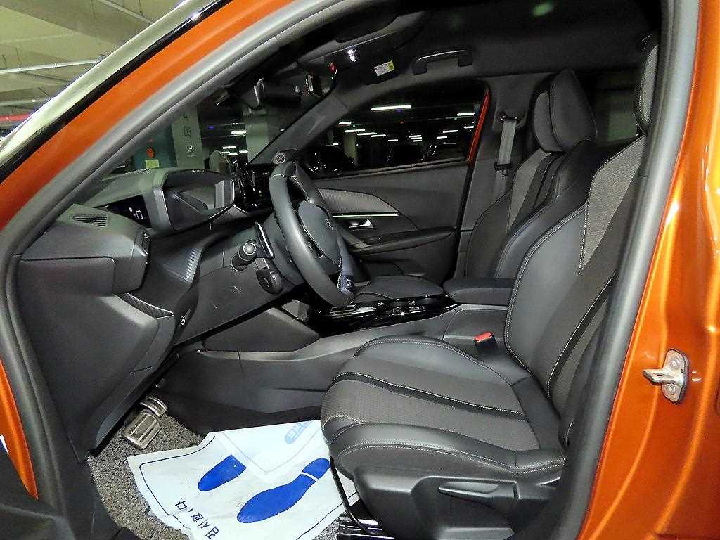 Peugeot 2008 - Vista 6