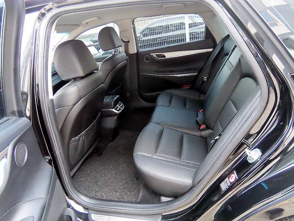 HYUNDAI Grandeur - Vista 6